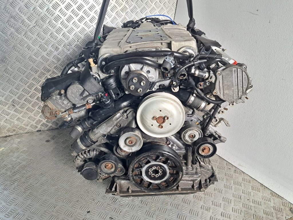 Moteur CREG pour Audi A8